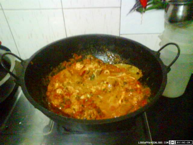 Fry tomato, add coriander, mint, spices, chicken